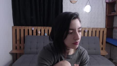 Snapshot of alicee_logan_ chatting on 12.15.24 alicee_logan_ online show from 12.15.24