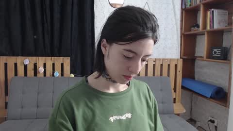 Snapshot of alicee_logan_ chatting on 12.17.24 alicee_logan_ online show from 12.17.24
