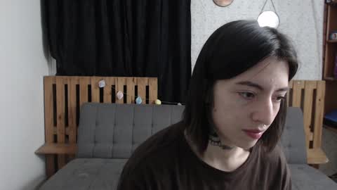 Snapshot of alicee_logan_ chatting on 12.25.24 alicee_logan_ online show from 12.25.24