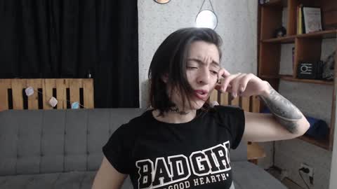 Snapshot of alicee_logan_ chatting on 01.06.25 alicee_logan_ online show from 01.06.25