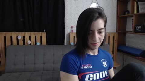 Snapshot of alicee_logan_ chatting on 01.08.25 alicee_logan_ online show from 01.08.25