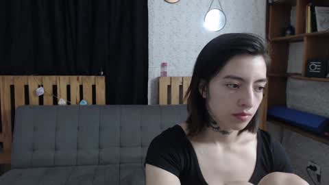Snapshot of alicee_logan_ chatting on 01.10.25 alicee_logan_ online show from 01.10.25