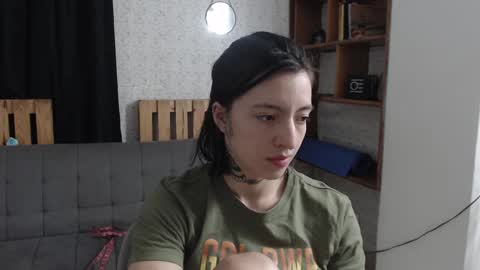 Snapshot of alicee_logan_ chatting on 01.22.25 alicee_logan_ online show from 01.22.25