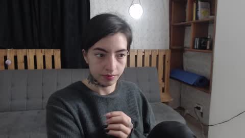Snapshot of alicee_logan_ chatting on 02.11.25 alicee_logan_ online show from 02.11.25