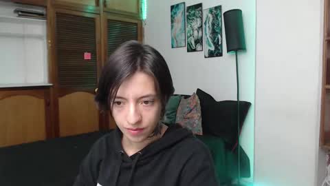 Snapshot of alicee_logan_ chatting on 09.11.25 alicee_logan_ online show from 09.11.25