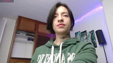 alicee_logan_ online show from 09.29.25