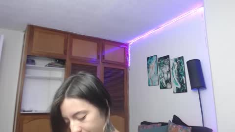 alicee_logan_ online show from 10.11.25