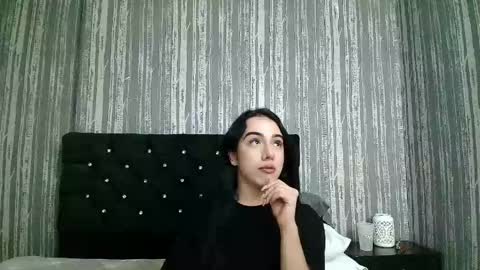 Snapshot of alicee_moonn chatting on 05.13.26 alicee_moonn online show from 05.13.26