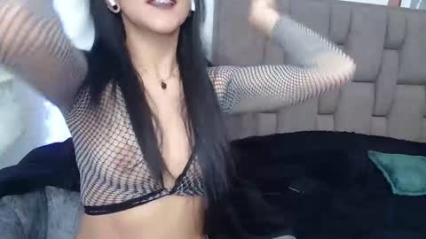 Snapshot of alicee_roos chatting on 12.10.24 Alice online show from 12.10.24