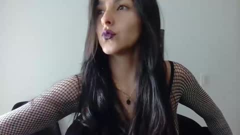 Snapshot of alicee_roos chatting on 02.17.25 Alice online show from 02.17.25