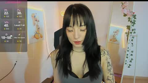 Snapshot of aliceeinwonderlanddd chatting on 05.02.26 Alice online show from 05.02.26