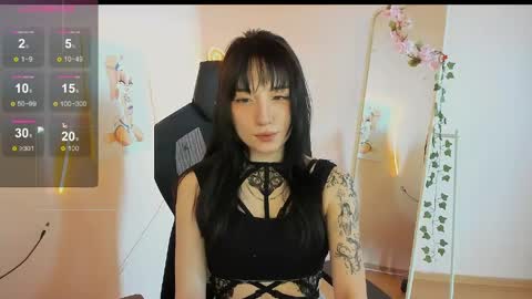 Snapshot of aliceeinwonderlanddd chatting on 05.09.26 Alice online show from 05.09.26