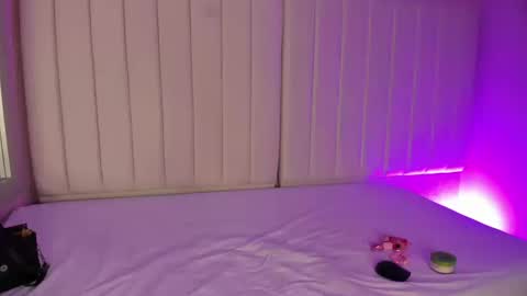 alicefox_18 online show from 09.10.25