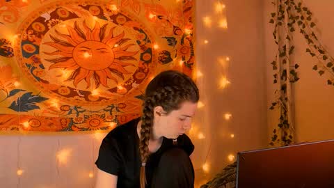 Alice online show from 02.05.26