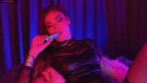 alicejameson online show from 07.30.26