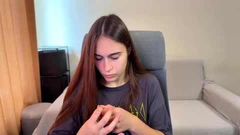 Snapshot of alicekollt chatting on 10.03.25 alicekollt online show from 10.03.25