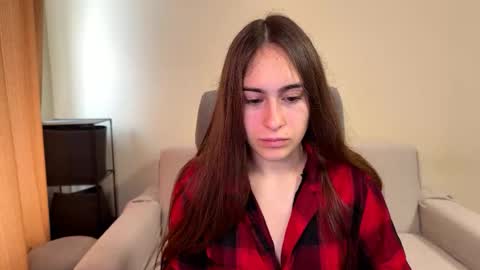 Snapshot of alicekollt chatting on 10.29.25 alicekollt online show from 10.29.25