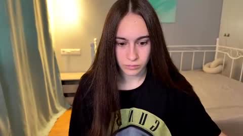 alicekollt online show from 06.25.26