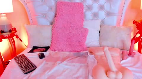 Snapshot of alicelamore chatting on 01.09.25 Alice 3 online show from 01.09.25