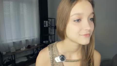 Snapshot of alicemelison chatting on 10.22.25 Serena online show from 10.22.25