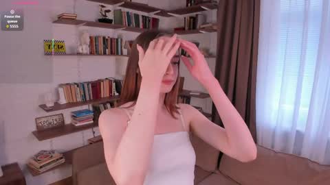 Snapshot of alicemelison chatting on 06.07.26 Serena online show from 06.07.26