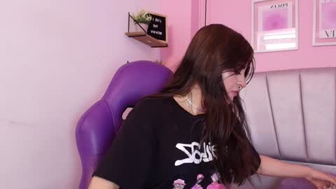alicemillerr_ online show from 12.08.24