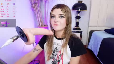 alicemillerr_ online show from 09.09.25