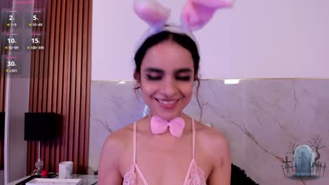 Snapshot of alicenoir_ chatting on 02.06.25 alicenoir_ online show from 02.06.25