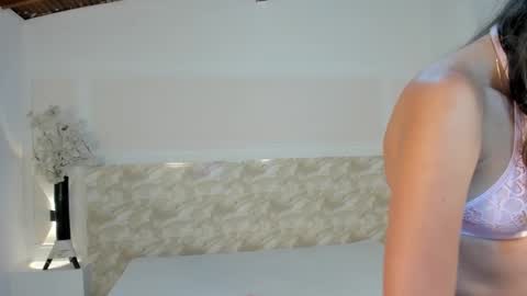 Snapshot of aliceross1 chatting on 09.21.25 AliceRoss online show from 09.21.25