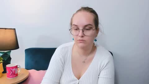 alicesensitive online show from 09.19.25