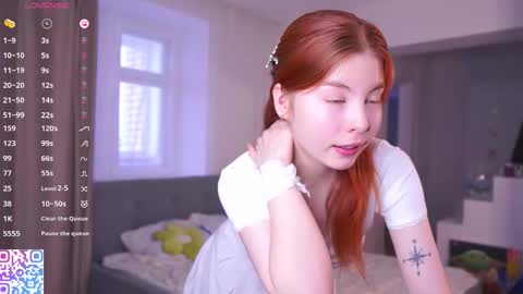 Snapshot of alicesosa chatting on 02.10.26 Alice online show from 02.10.26