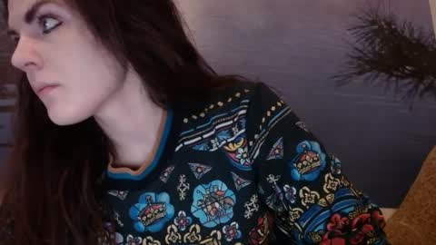 Snapshot of alicetailorrr chatting on 02.01.25 AliceTailorrr online show from 02.01.25