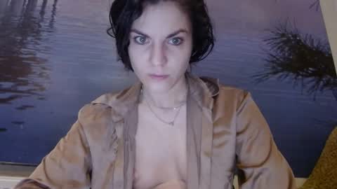Snapshot of alicetailorrr chatting on 02.02.25 AliceTailorrr online show from 02.02.25