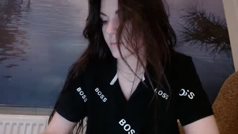 Snapshot of alicetailorrr chatting on 02.16.25 AliceTailorrr online show from 02.16.25