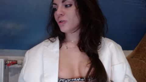 Snapshot of alicetailorrr chatting on 09.13.25 AliceTailorrr online show from 09.13.25