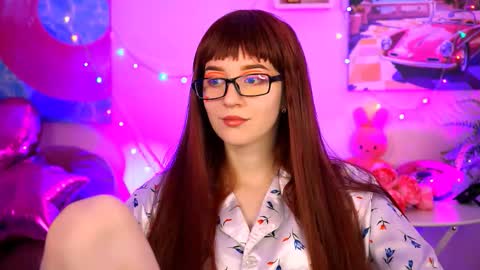 alicewelch_ online show from 09.10.25