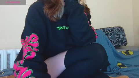 AliceWoolfy online show from 10.25.25