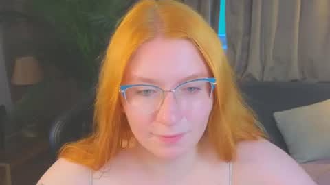 Snapshot of alicexcute1 chatting on 06.22.26 Alice online show from 06.22.26