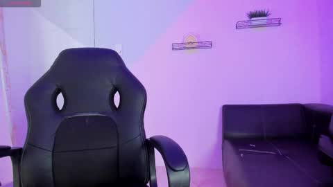 Alicia online show from 10.17.25