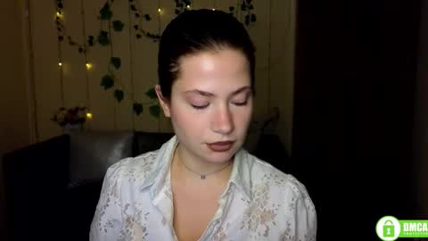 Alicia online show from 11.24.25