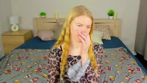 Alicia 2 GMT 3am-9am TueThuFriSun 9am-15pm Sat online show from 01.07.26