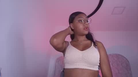Alicia Kyse  online show from 06.25.26