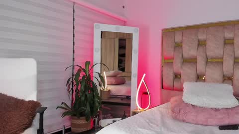 Alicia Lang online show from 02.01.25