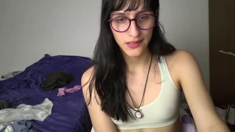 Snapshot of alicia_love29 chatting on 01.18.25 Alice online show from 01.18.25