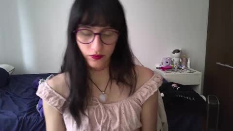 Snapshot of alicia_love29 chatting on 01.25.25 Alice online show from 01.25.25