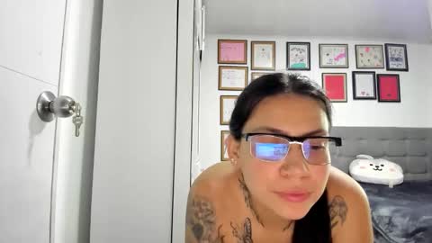 Snapshot of alicia_rainbow chatting on 06.05.26 alicia_rainbow online show from 06.05.26