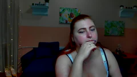 Snapshot of alicia_side_red chatting on 07.06.26 Alicia online show from 07.06.26
