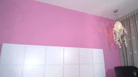 Snapshot of aliciabloom_1 chatting on 09.24.25 Alicia online show from 09.24.25