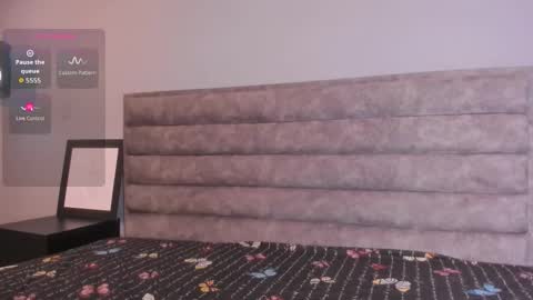 Snapshot of aliciabloom_1 chatting on 10.13.25 Alicia online show from 10.13.25