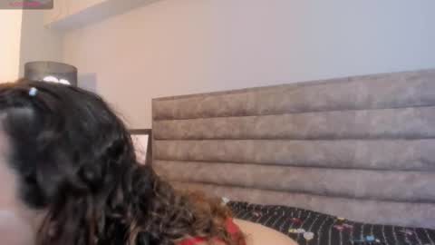 Snapshot of aliciabloom_1 chatting on 10.16.25 Alicia online show from 10.16.25